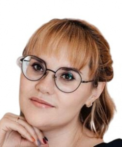 Макарова Ксения Евгеньевна окулист (офтальмолог)