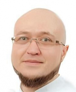 Ихсанов Петр Васильевич стоматолог